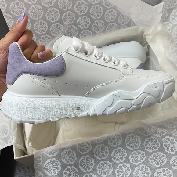 **SOLD** Alexander MCQueen runners - Picture 5 of 8